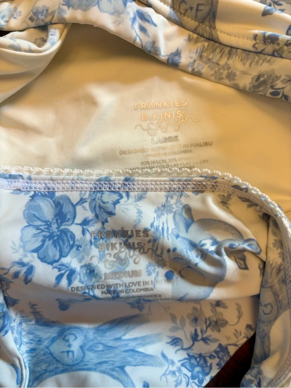 NWT Frankie’s bikinis x Gigi HADID blue toile fawn bikini set